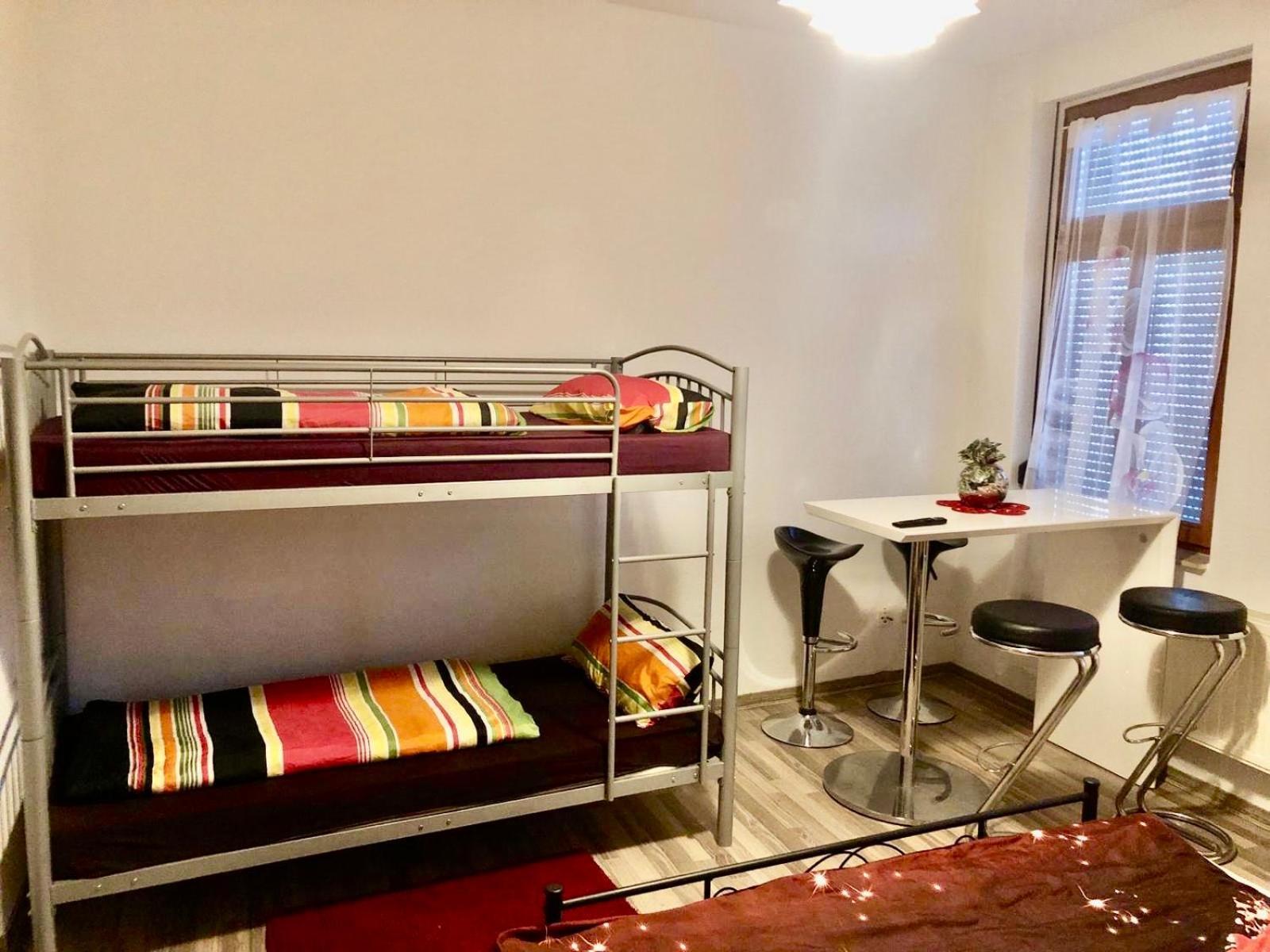 Ferienzimmer Healing Und Montuerwohnung Weißenfels Eksteriør bilde