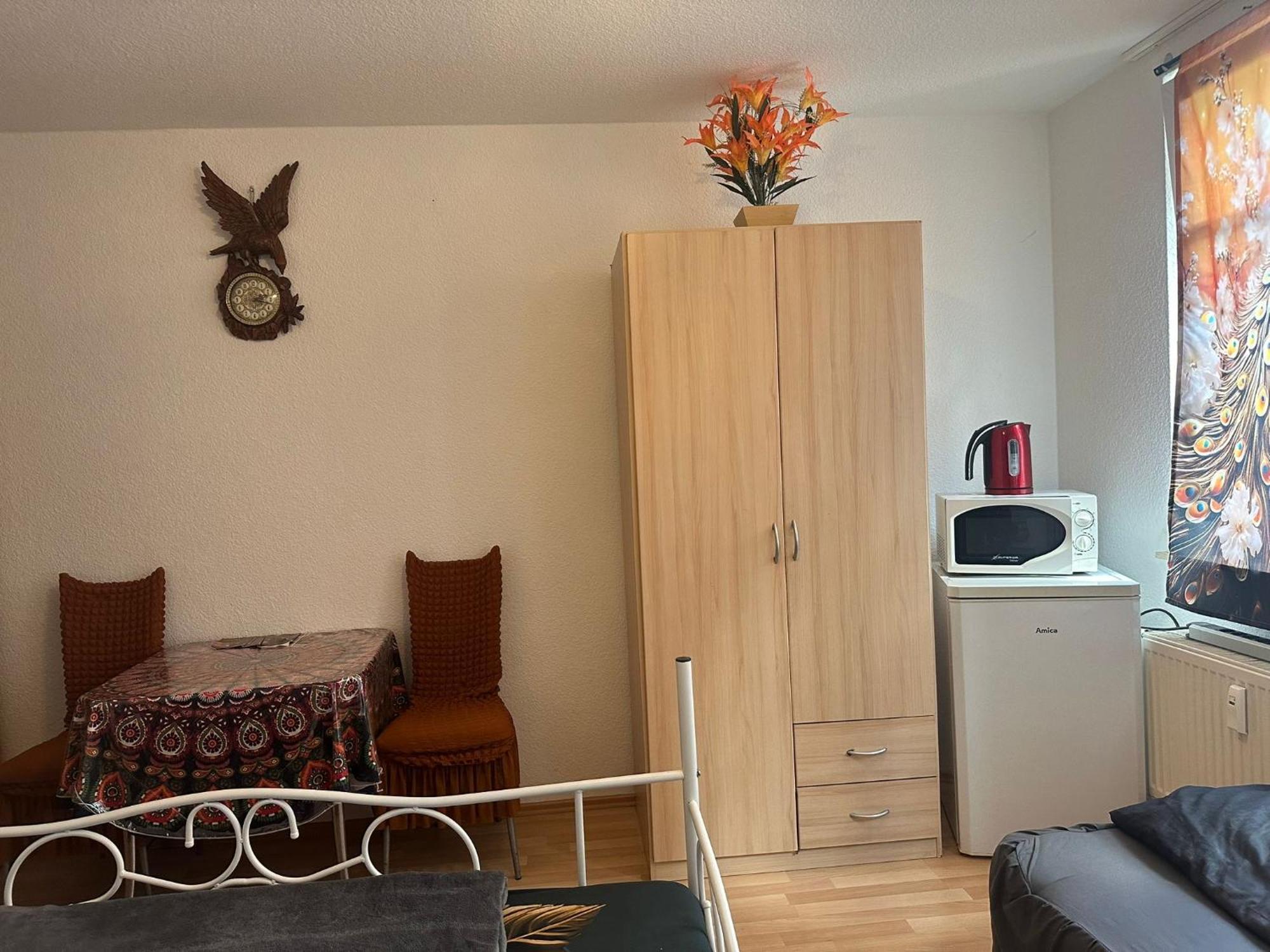 Ferienzimmer Healing Und Montuerwohnung Weißenfels Eksteriør bilde