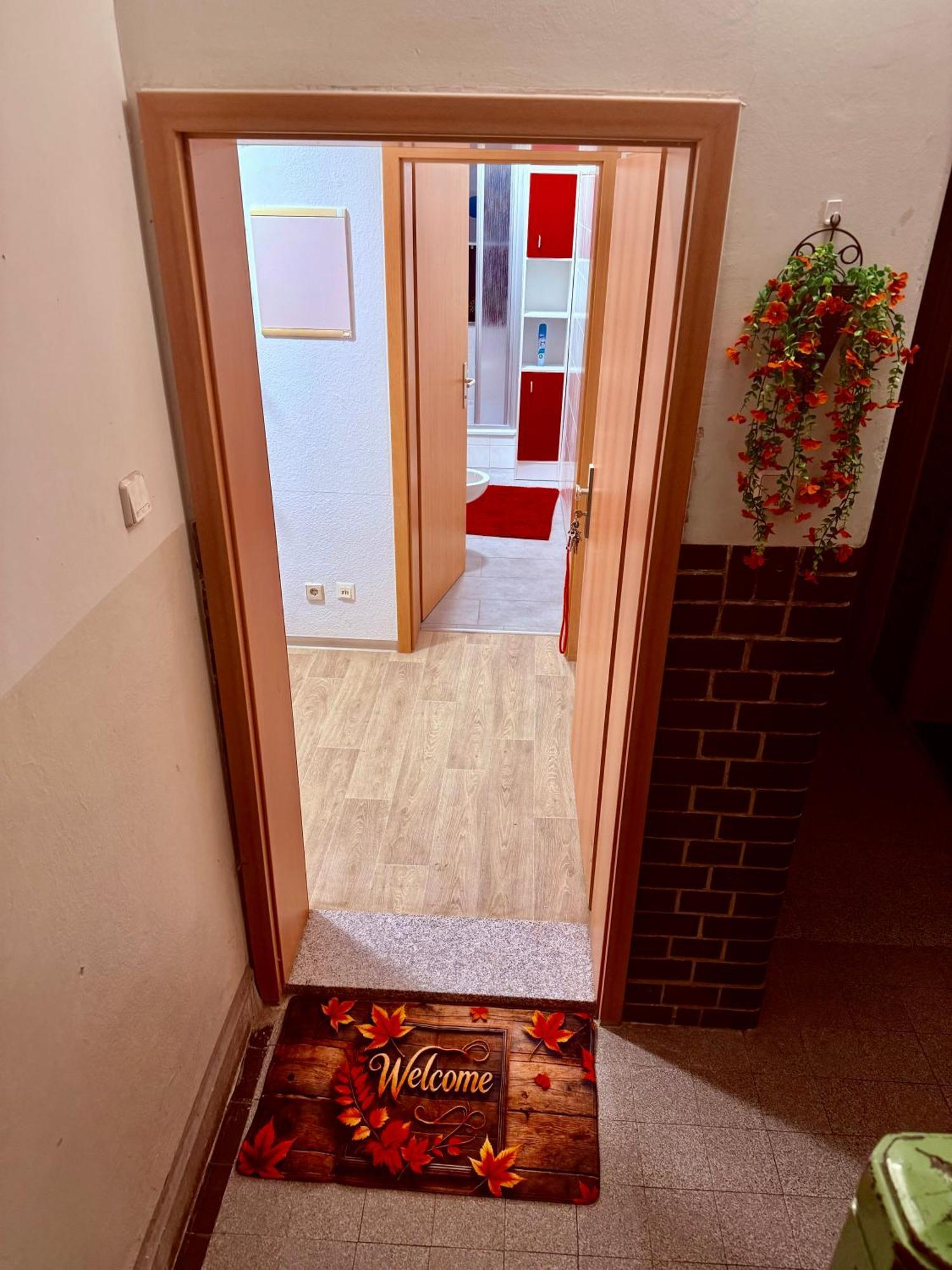 Ferienzimmer Healing Und Montuerwohnung Weißenfels Eksteriør bilde